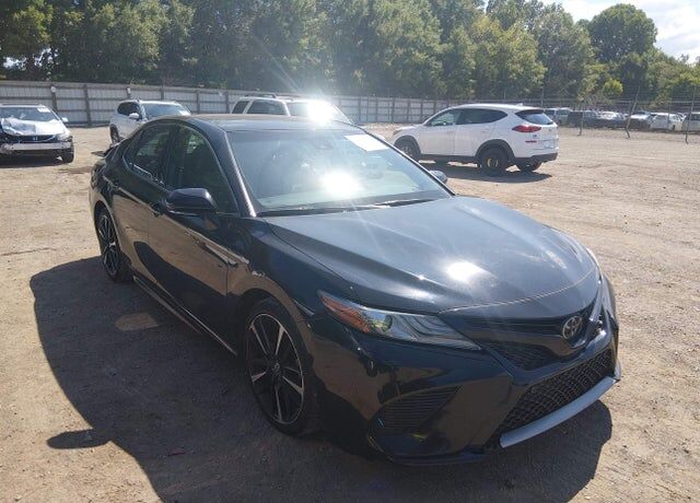 2018 TOYOTA Camry