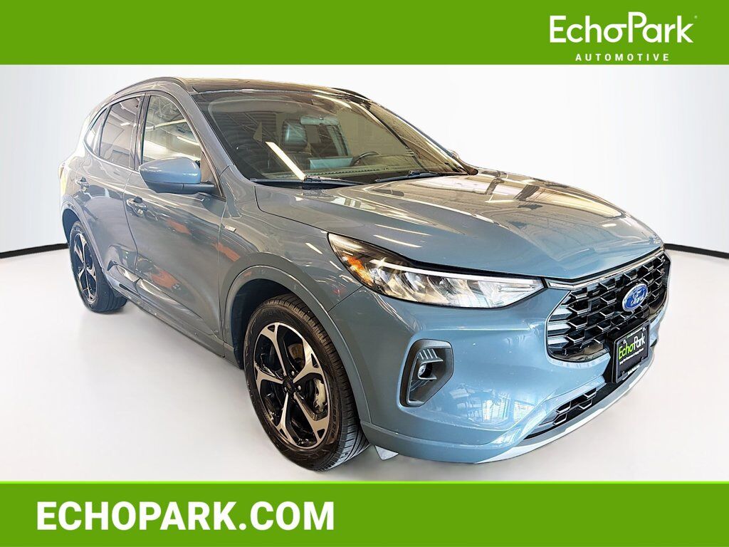 2023 FORD Escape