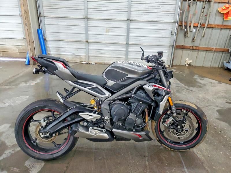 2020 TRIUMPH Street Triple
