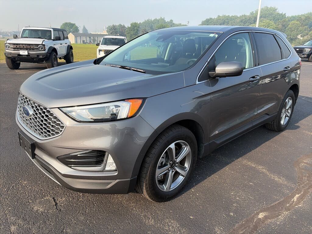 2024 FORD Edge