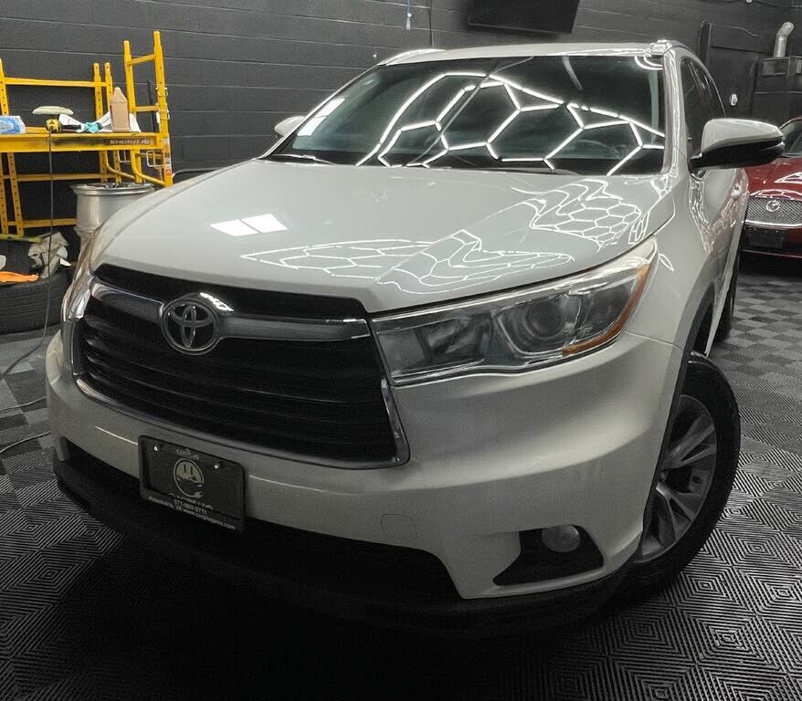 2015 TOYOTA Highlander