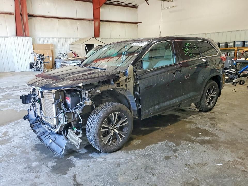 2018 TOYOTA Highlander