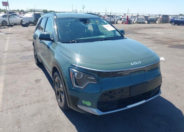 2023 KIA Niro