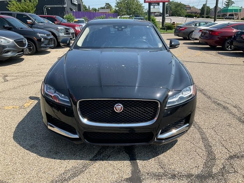 2020 JAGUAR XF