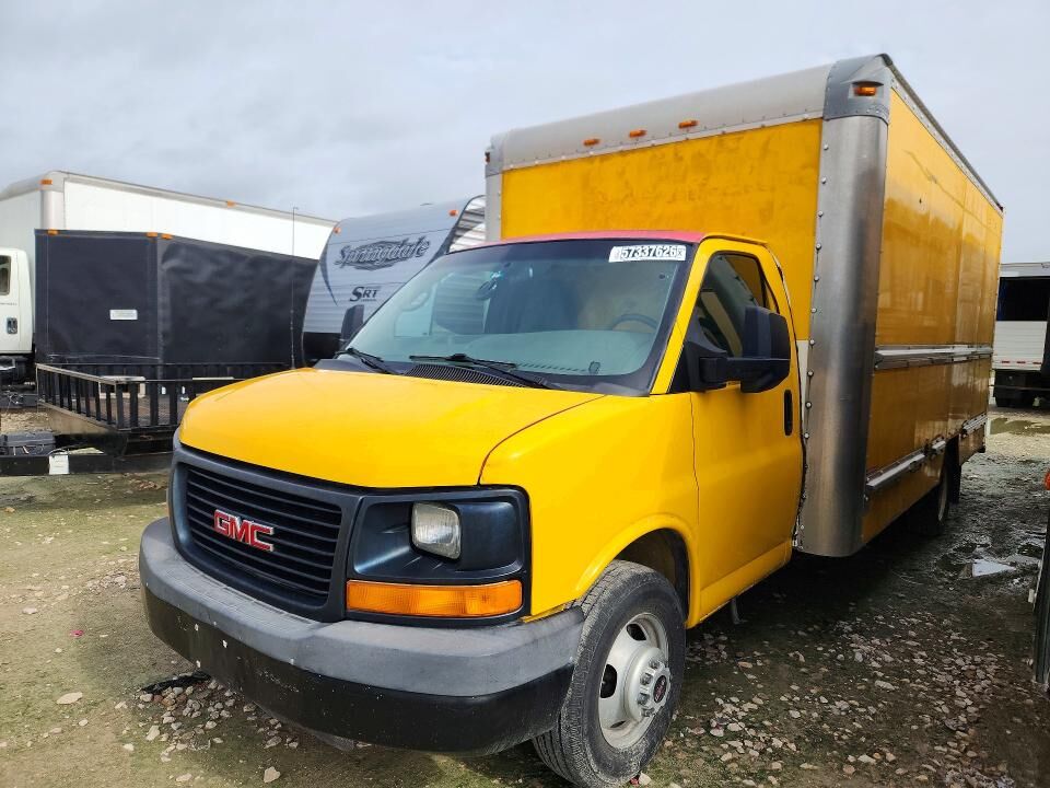2010 GMC Savana