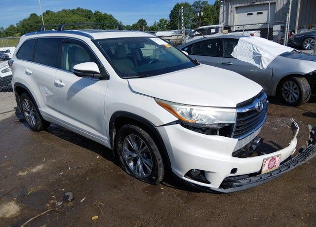 2015 TOYOTA Highlander