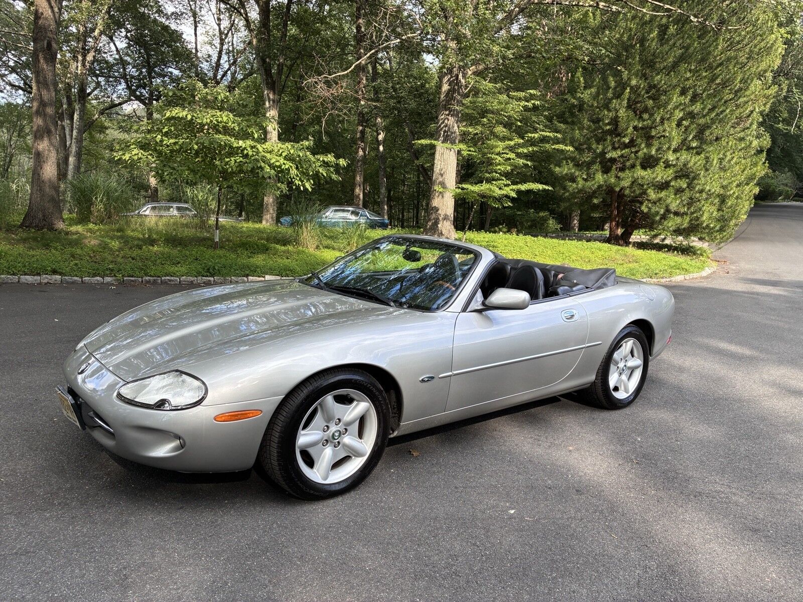 Jaguar XK8