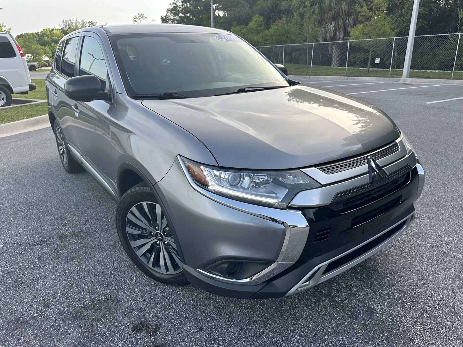 2020 MITSUBISHI Outlander