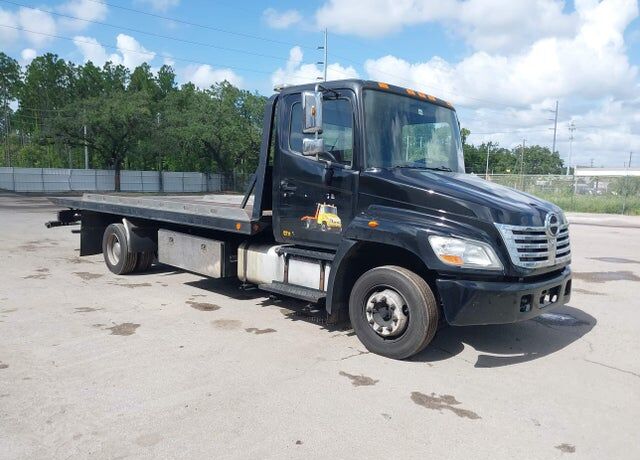 2010 HINO Conventional Type Truck