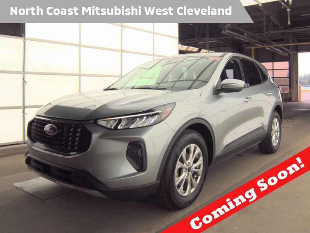 2023 FORD Escape