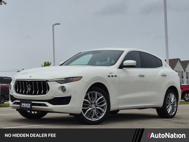 2022 MASERATI Levante