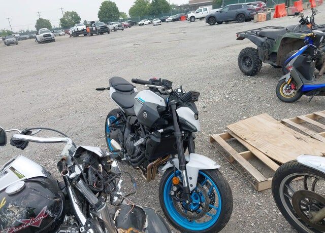 2025 YAMAHA MTN690