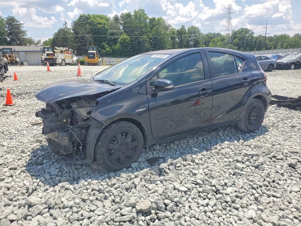 2016 TOYOTA Prius
