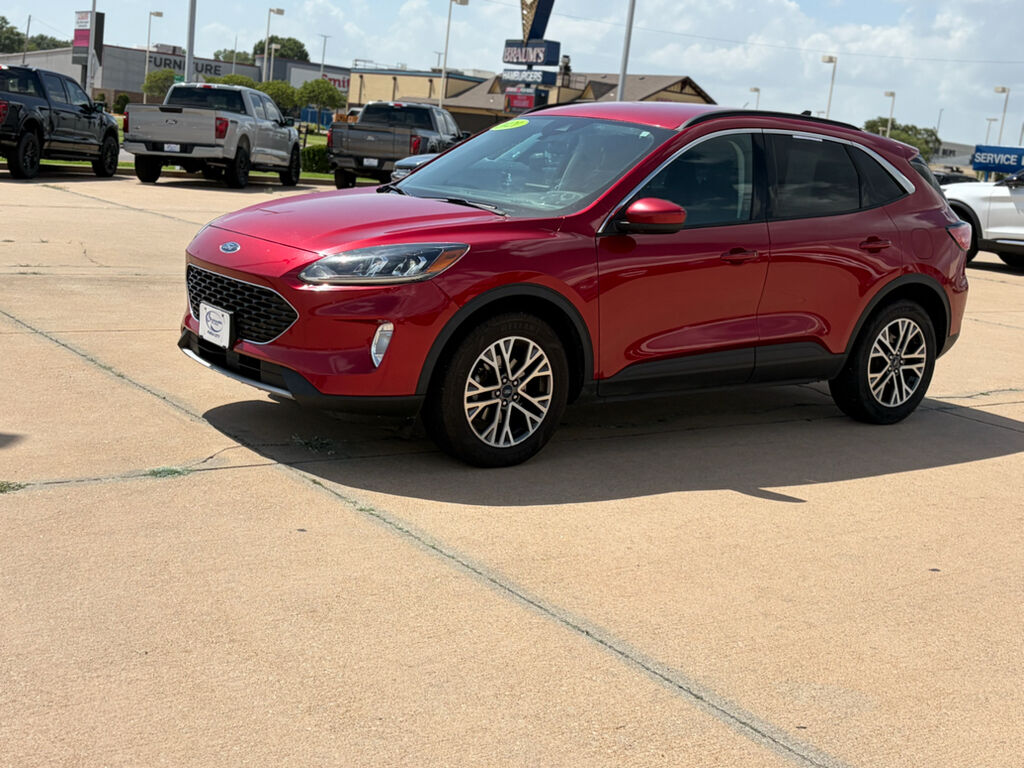 2021 FORD Escape