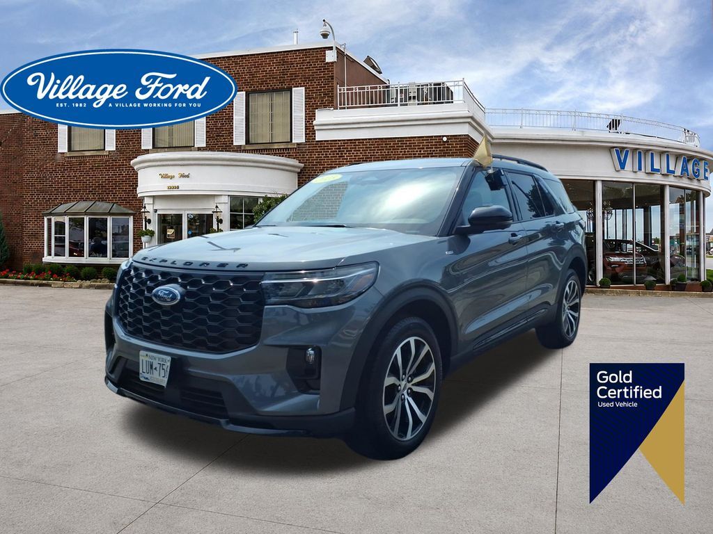 2025 FORD Explorer