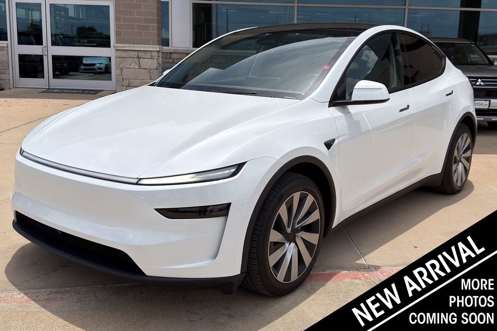 2026 TESLA Model Y