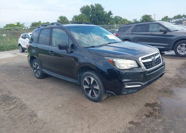 2017 SUBARU Forester
