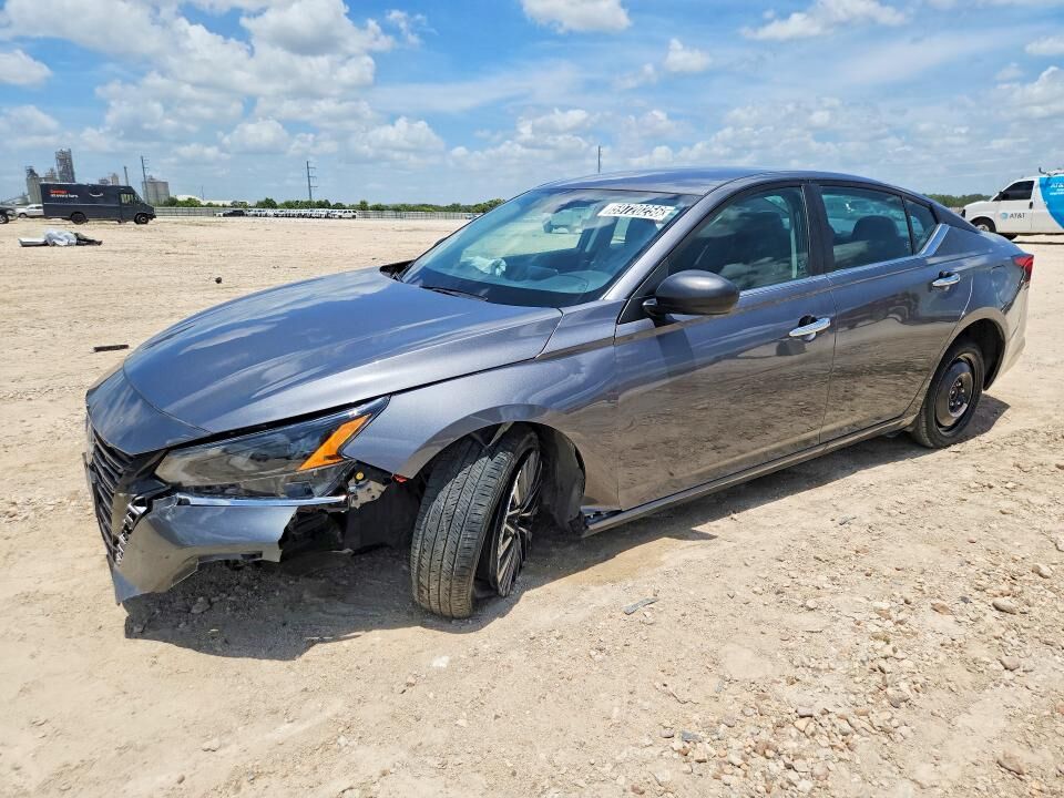 2025 NISSAN Altima