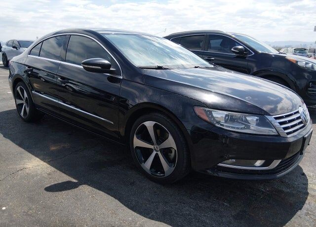 2013 VOLKSWAGEN Passat