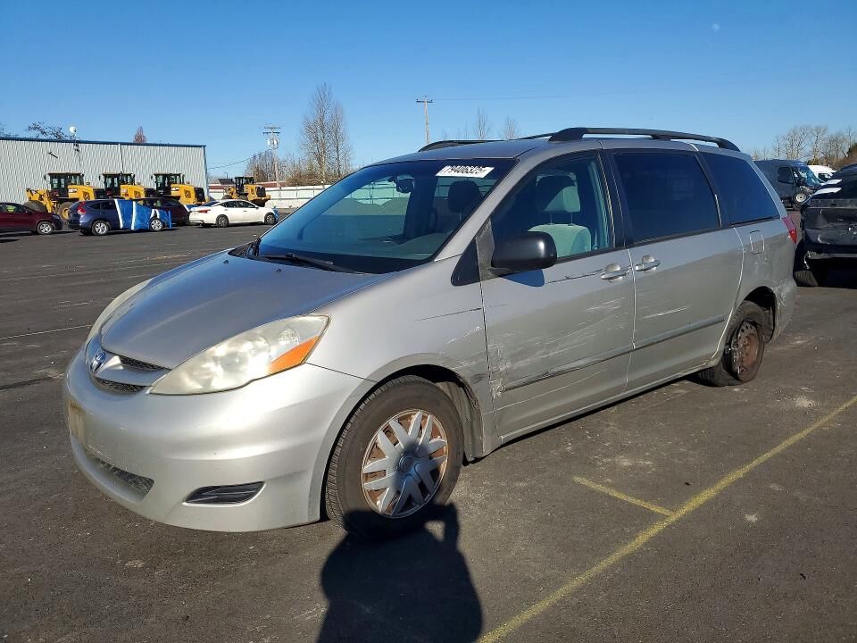 2009 TOYOTA Sienna