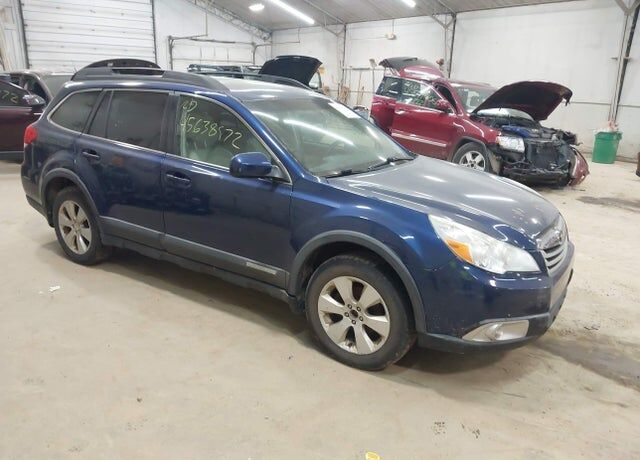 2010 SUBARU Outback