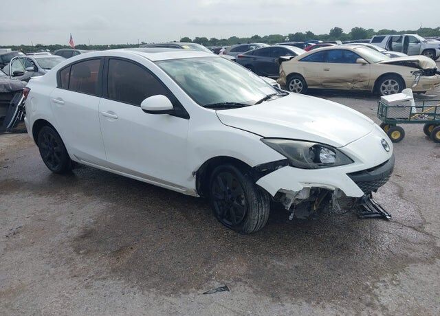 2011 MAZDA Mazda3