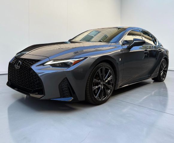 2021 LEXUS IS
