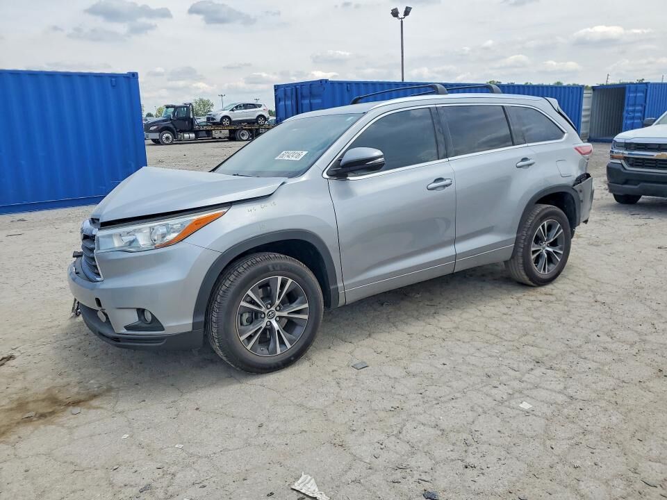 2016 TOYOTA Highlander