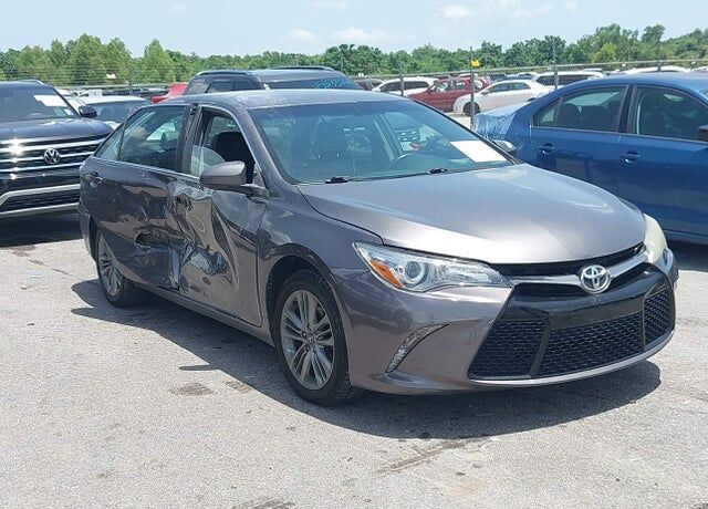 2017 TOYOTA Camry