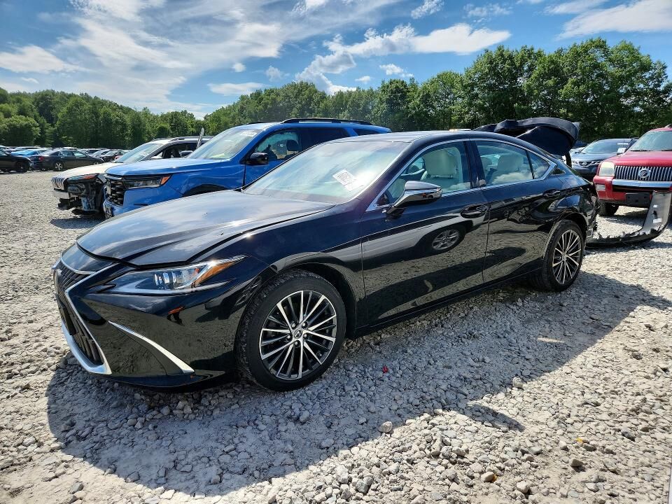 2022 LEXUS ES