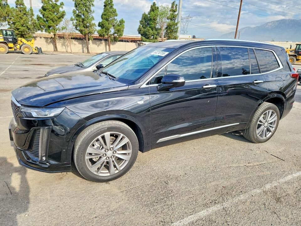 2021 CADILLAC XT6