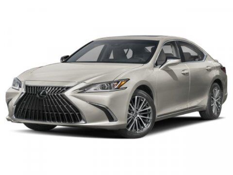 2025 LEXUS ES