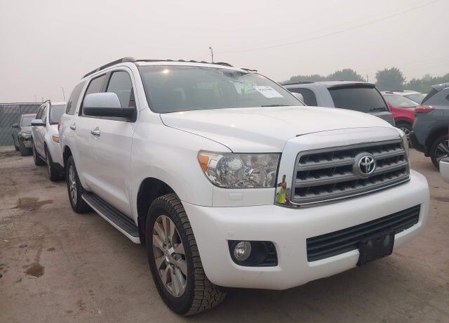 2016 TOYOTA Sequoia