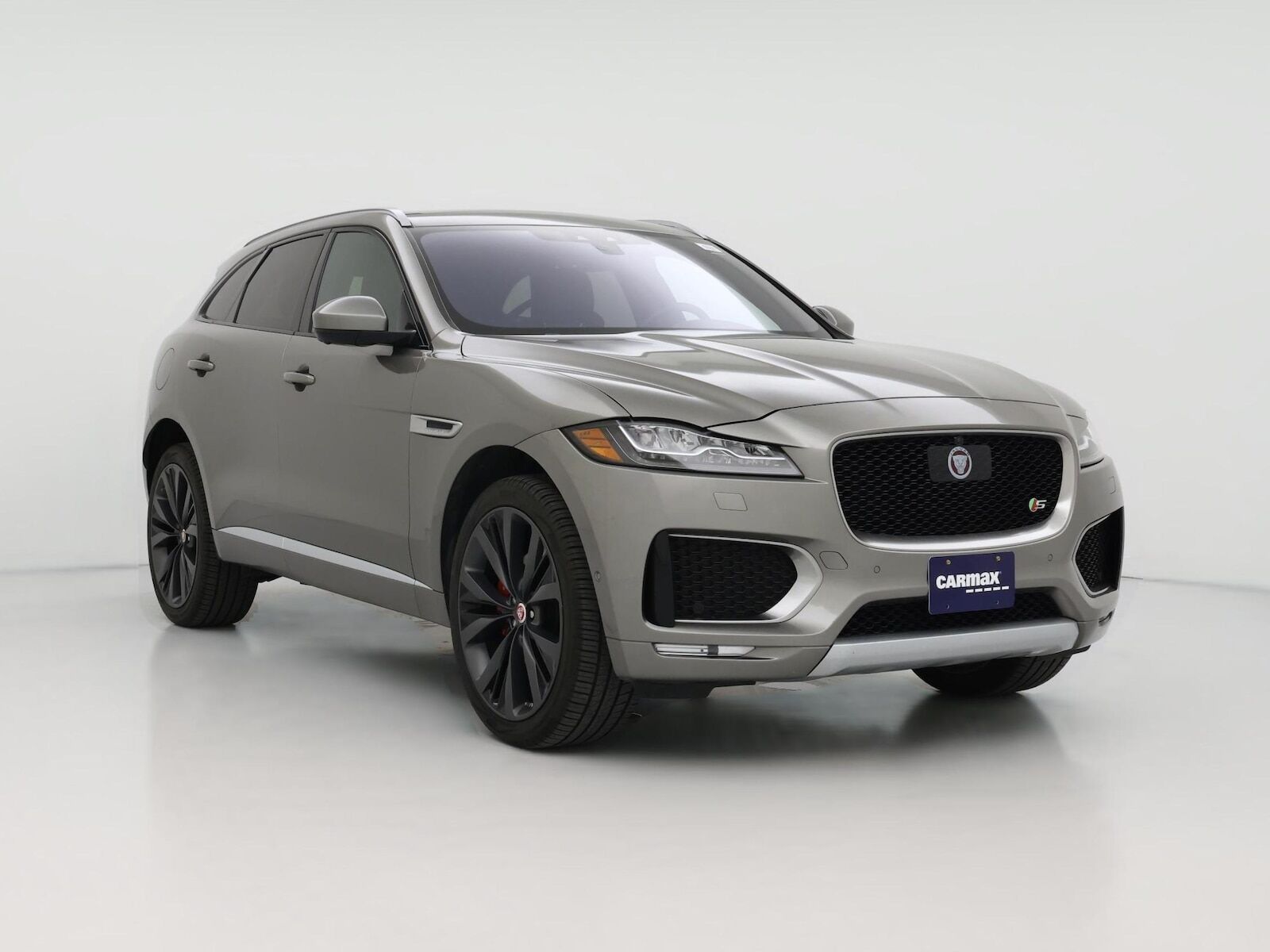 2019 JAGUAR F-Pace
