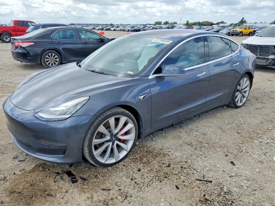 2018 TESLA Model 3