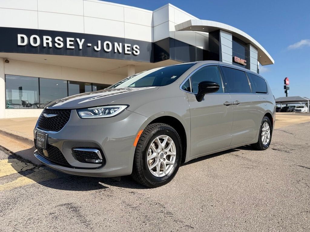 2025 CHRYSLER Pacifica