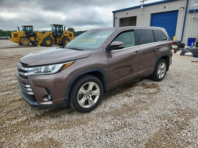 2017 TOYOTA Highlander