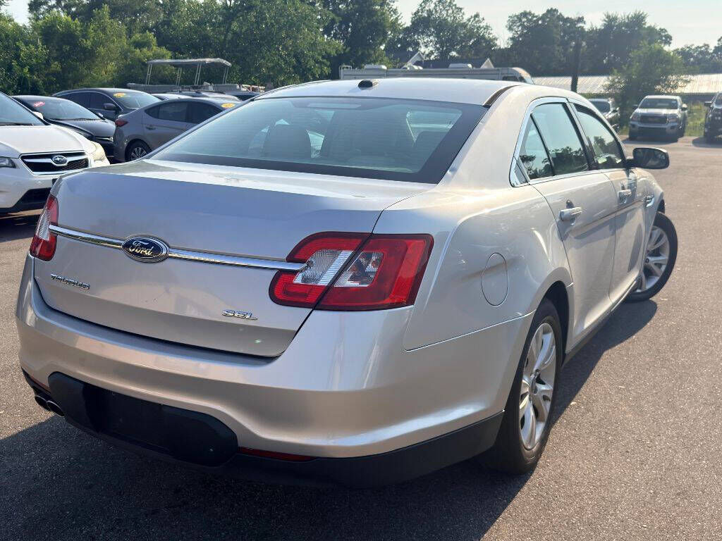 2012 FORD Taurus