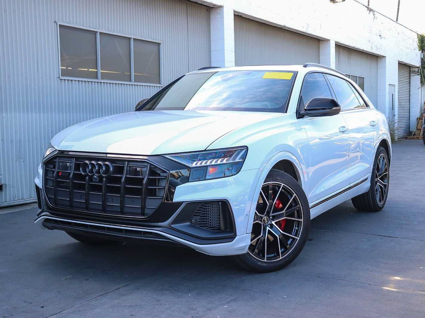 2023 AUDI SQ8