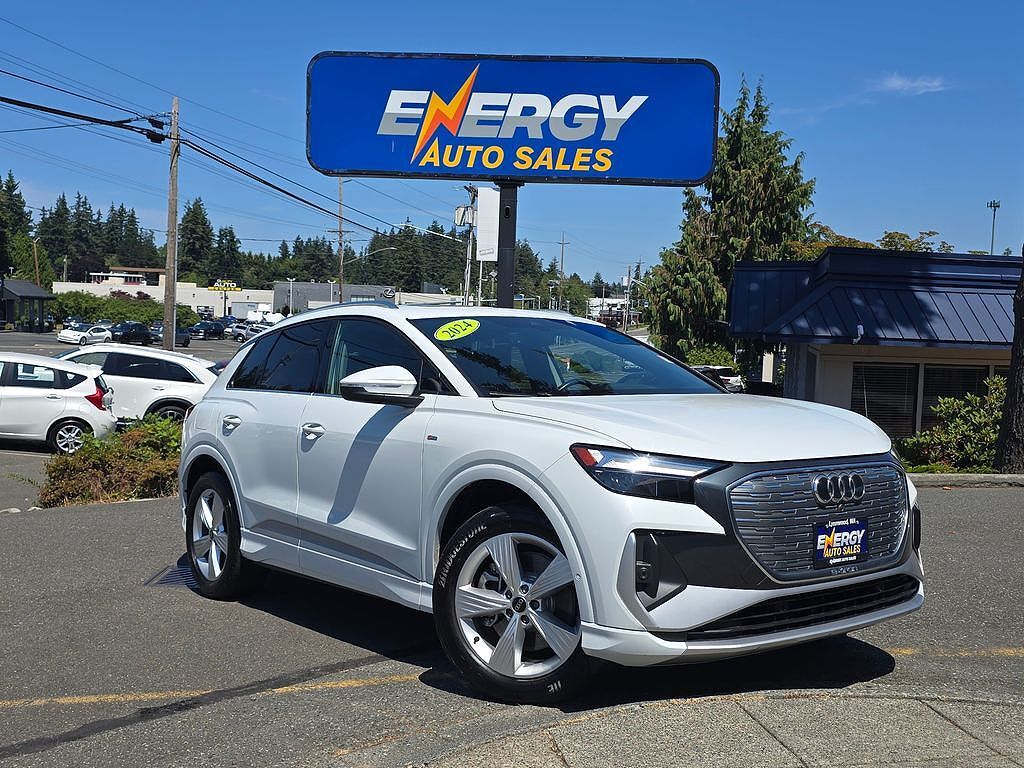 2024 AUDI Q4