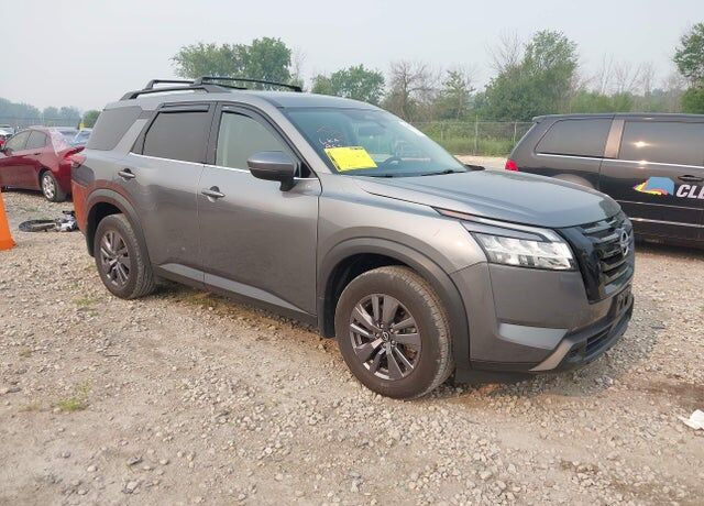 2022 NISSAN Pathfinder