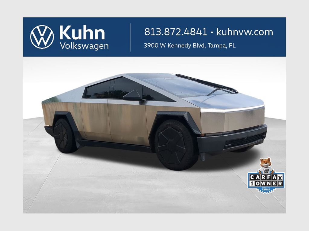 2024 TESLA Cybertruck
