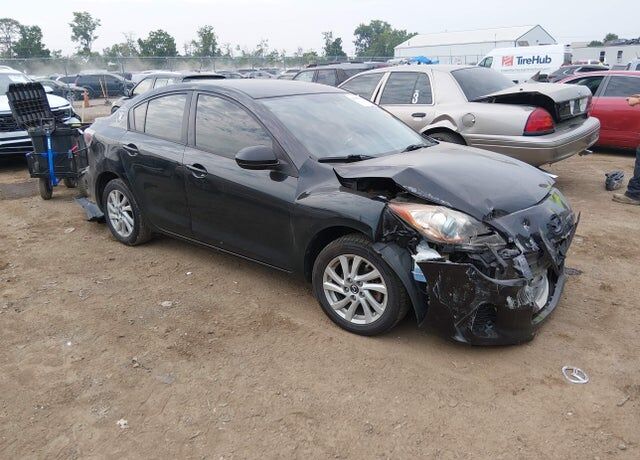 2013 MAZDA Mazda3