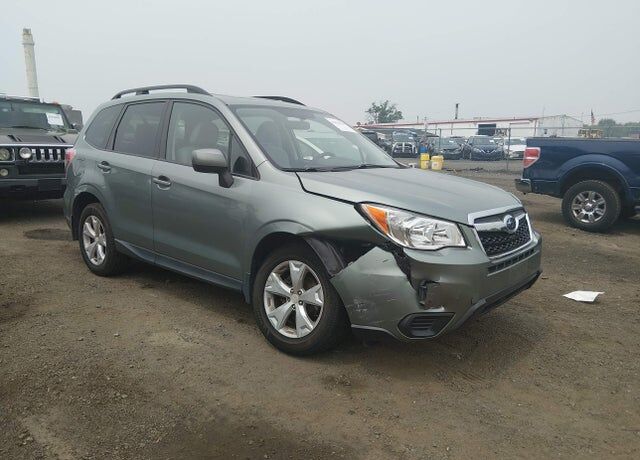 2016 SUBARU Forester