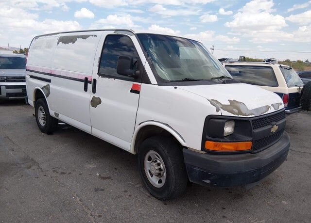 2011 CHEVROLET Express