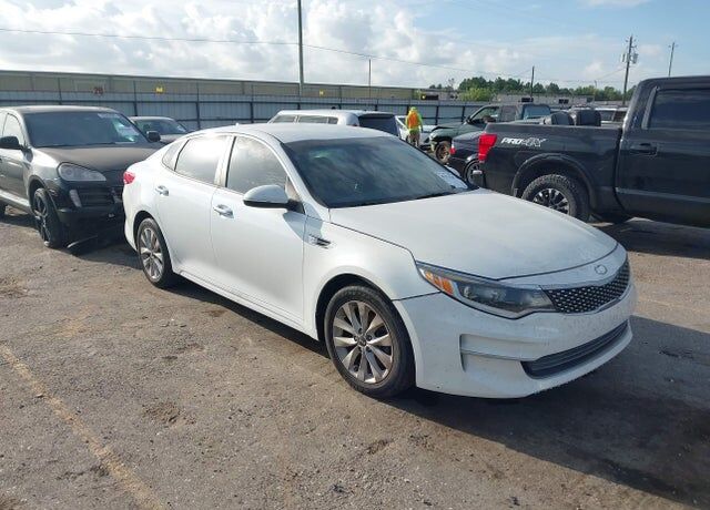 2017 KIA Optima