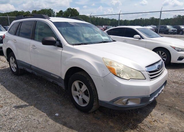 2010 SUBARU Outback