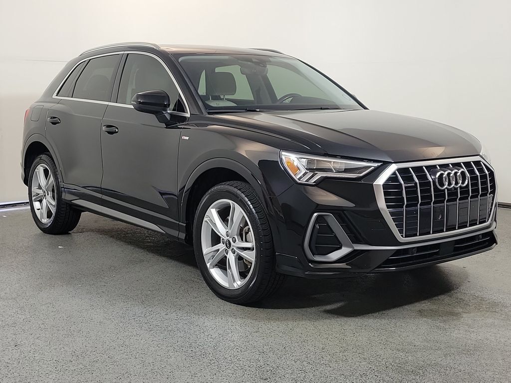 2022 AUDI Q3
