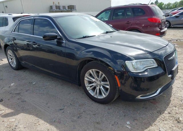 2018 CHRYSLER 300