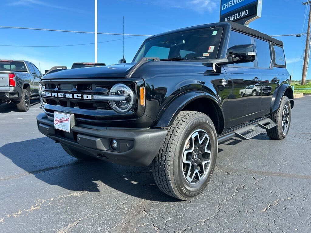 2024 FORD Bronco